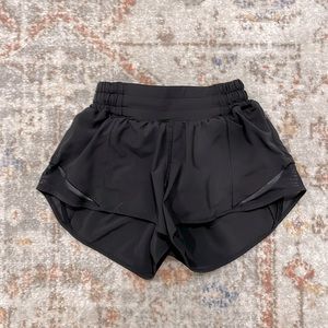 Lululemon hottie, hot shorts, size 2 color black